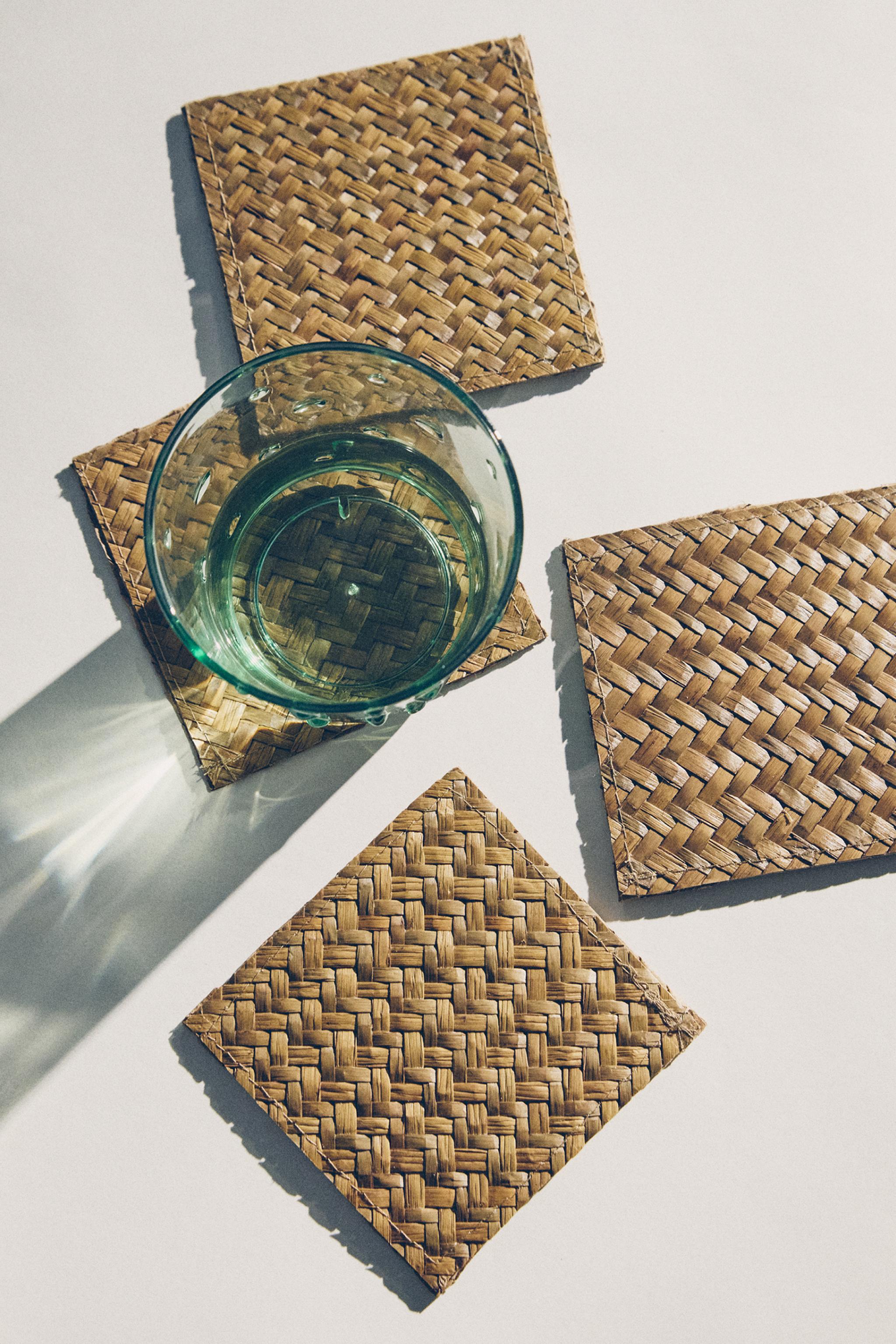 LOT DE 4 DESSOUS DE VERRE EN JONC DE MER